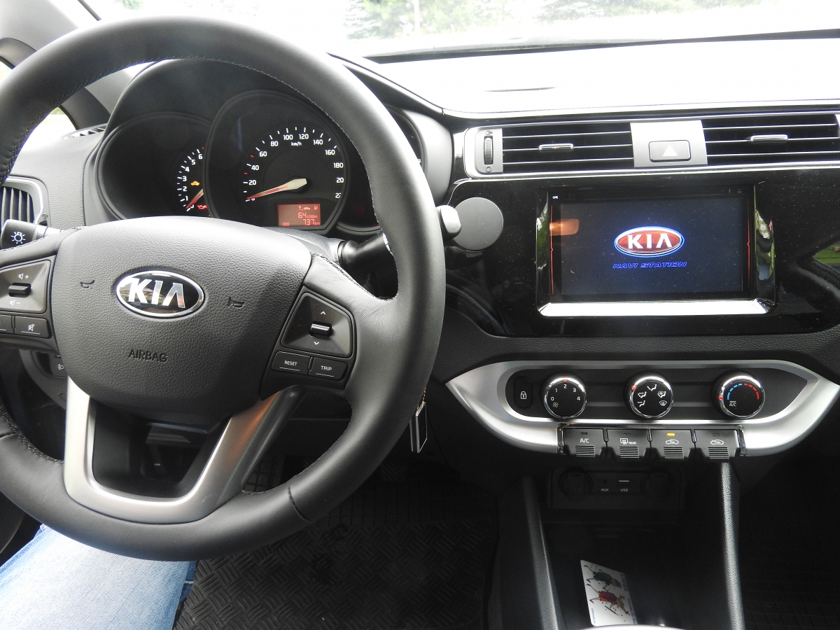 Kia Rio.jpg